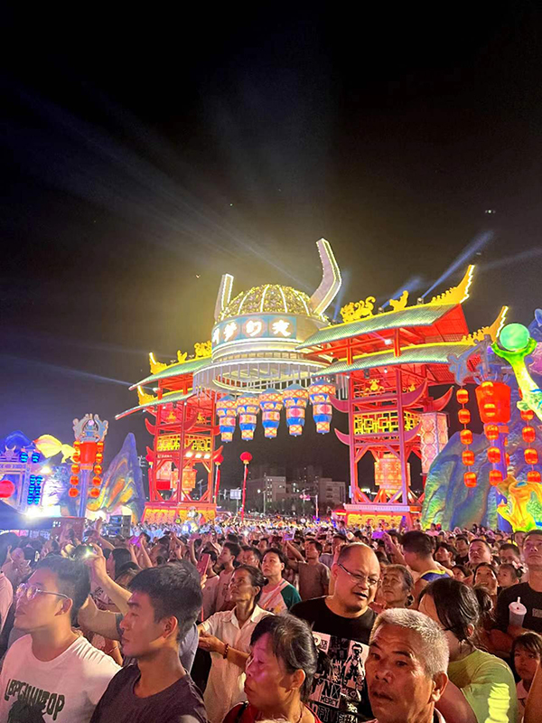 象州梦幻夜 铁艺造型