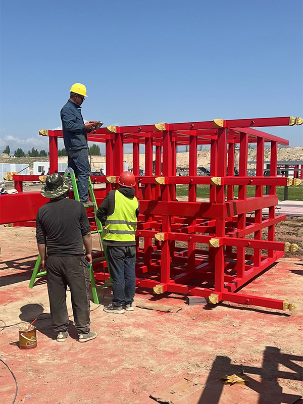 新疆特克斯华疆之夜  铁艺造型